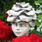 Preview: Blumenkind Edelrose Gartenfigur 17cm Zauberblume